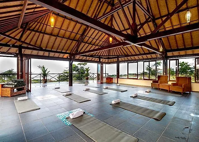 Arton Resort&beach Club 4* Pulukan