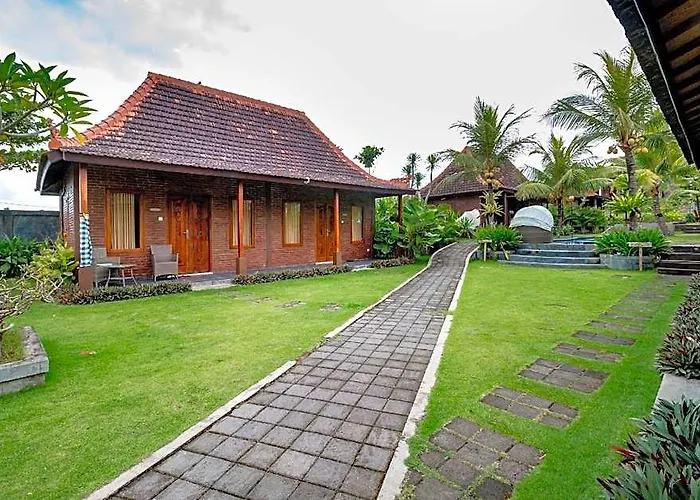 Arton Resort&beach Club Pulukan