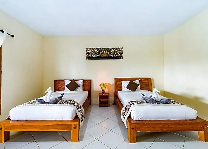 Arton Resort&beach Club Resort Pulukan