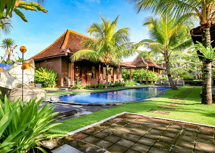 Arton Resort&beach Club Pulukan